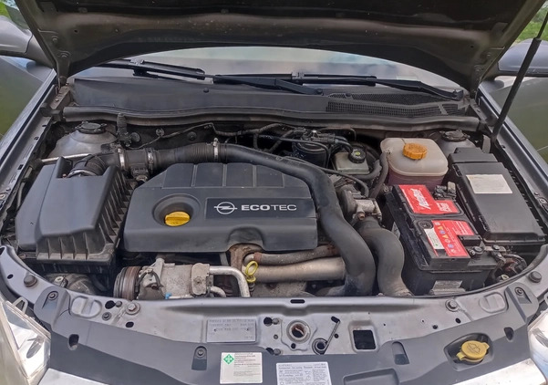 Opel Astra cena 9500 przebieg: 365448, rok produkcji 2007 z Puławy małe 191